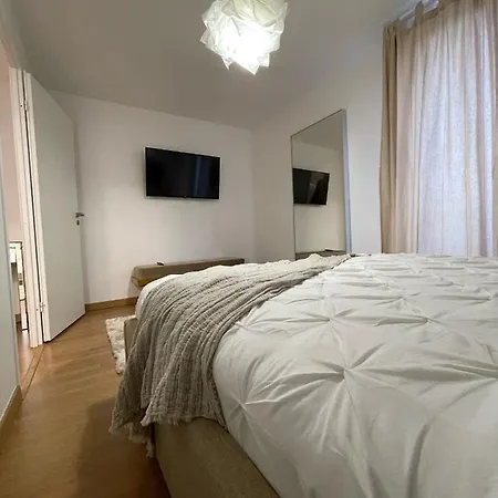 Petite Maison Moderne Avec Jacuzzi Et Sauna Vaux-le-Pénil