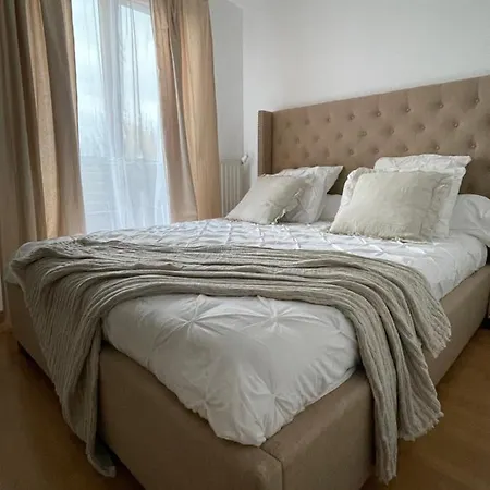 Dom wakacyjny Petite Maison Moderne Avec Jacuzzi Et Sauna Vaux-le-Pénil
